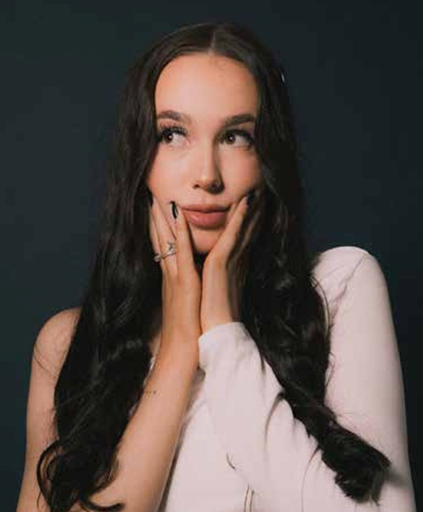 Music artist Katie Bosworth